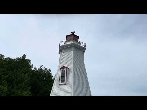 Travel Vlogs & More - Big Tub Lighthouse - Tobermory  on the Bruce Peninsula Ontario Canada 🇨🇦