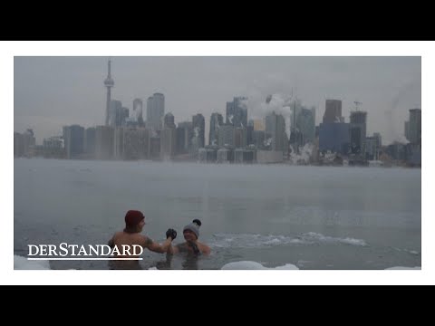 Kanadier baden bei -20 Grad Celsius