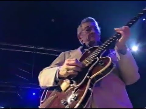 Scotty Moore - Paris - au 287 Rock'n'roll café en 2001