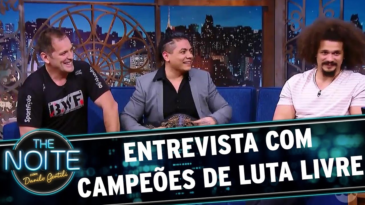 Bob Junior, Carlito e Juventud Guerrera em entrevista no programa The Noite