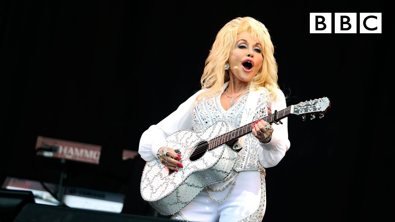 Dolly Parton performs Jolene at Glastonbury - BBC - YouTube