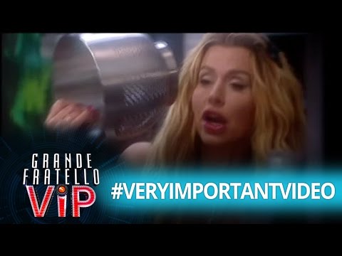 Grande Fratello Vip - Fuoriosa lite tra Valeria Marini ed Elenoire Casalegno