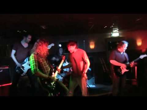 Doghouse - Born to be wild.MPG