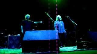 Crosby &amp; Nash Lay Me Down live 2011