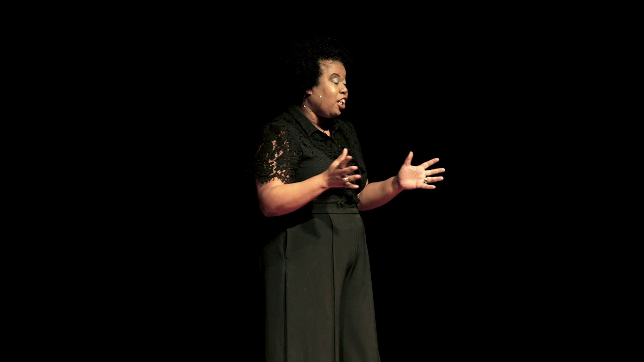 Jennifer Smith on stage