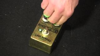 Video thumbnail for Tone Hungry Effects HUNGER BENDER guitar pedal demo with Tele by gearmanndude