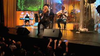 Mary Alessi - Pressing On