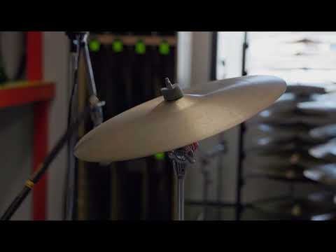1970s Zildjian 16" Thin Stamp Crash Cymbal 1095g image 4