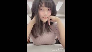 机になりたくなる巨乳