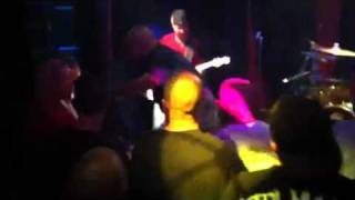 Volatile Minds &quot;jump around&quot;