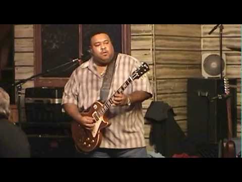 LARRY McCRAY BAND - Kingston Mines, Chicago - USA - December 8, 2012