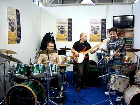 ENRICO CIANCIUSI TRIO DI BERARDINO DRUMS