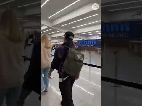 Massive security lines stretch through Atlanta airport