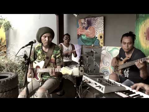 ULU ROOTS “Sweet Churn”  Original - ULU GARDEN SESSIONS
