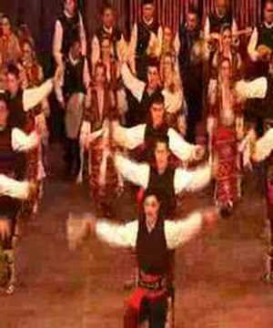 The Pirin Ensemble - 'Snoshti e Dobra kasno sedela'