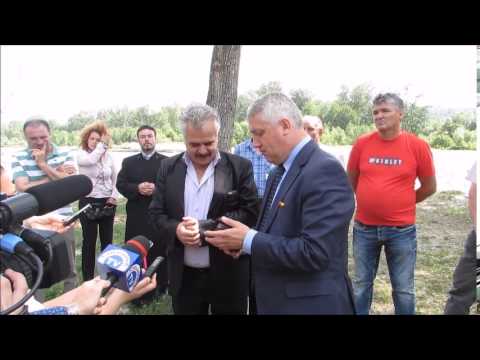 Db24news.ro: Primarul comunei Mănești și președintele CJ