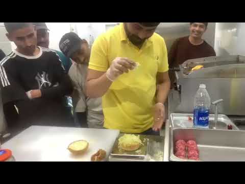 W.B.J burger cooking time 5' 6 minet .