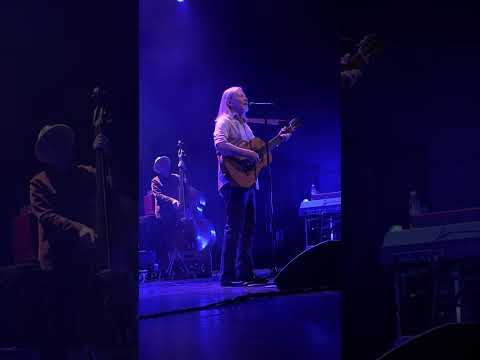 J. Karjalainen: ”Villejä lupiineja” (Kajaani 21.11.2025)