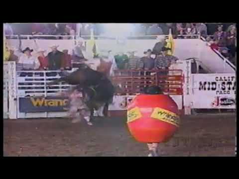 Michael Gaffney vs Caesar - 95 PBR Paso Robles (81 pts)