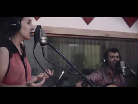 Aire de Folclore - Las miradas