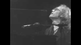 2. Bad Luck Streak In Dancing School - Warren Zevon (Concert Video, Capitol Theatre, 04/18/80)