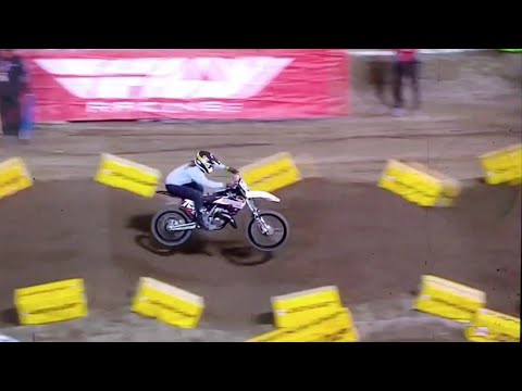 Stankdog makes the main on his 125 2 stroke!! Gared Steinke #monsterenergy #supercross