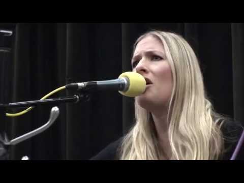 Holly Williams 