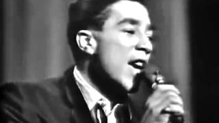 Smokey Robinson Ooh Baby Baby Live