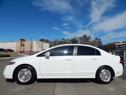 2006 Honda Civic Hybrid with Nav video overview and walk around.