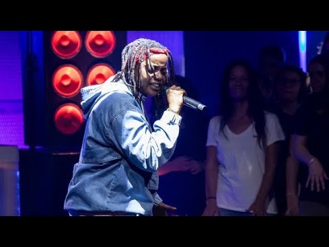 Energiegeladen: Shemain Chimene mit "Niemals Stress mit Bullen" von Nura