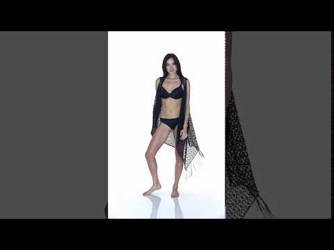 3+3 kare Pareo Giyim Fotoğrafı & Videosu x 50 ürün video