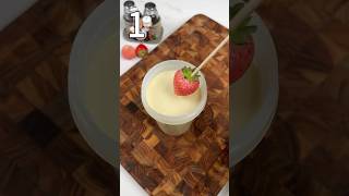 Download lagu How To Eat Strawberry Like A Pro🍓🤔 mp3