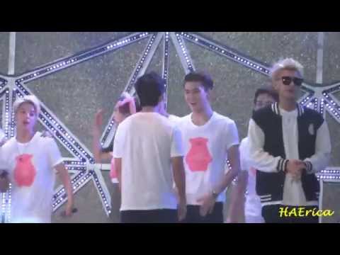 150321 SMT in Taiwan - Hope (Donghae & Sehun skinship)