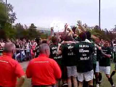 Lichtenrader BC - Langner mit dem Pokal