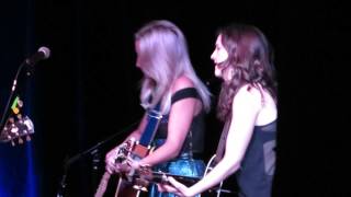Ashley Monroe featuring Sarah Zimmermann &quot;Satisfied&quot;
