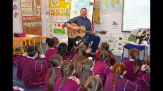 Damien Dempsey Visits St.Cronan's JNS