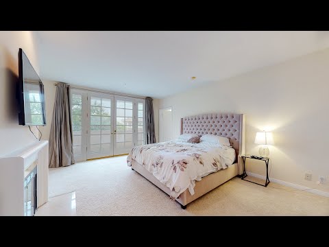575 S Barrington Ave #303 - Los Angeles CA 90049