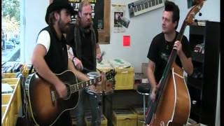 Danny & The Wonderbras live @ Hot Shot Records - The love Bug
