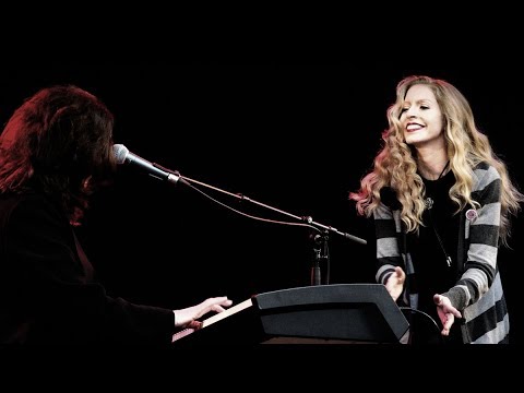 Annie Marie Lewis & Linda Gail Lewis - Blue Moon of Kentucky (w/ Danny B. Harvey)