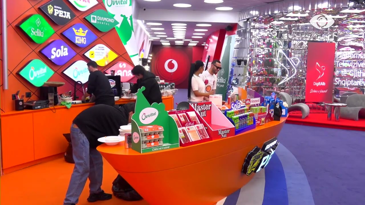 Stenaldo gatuan për banorët, Juela dhe Armela e ndihmojnë