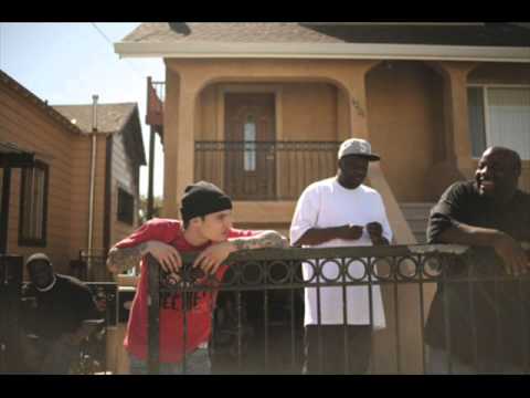 Roach Gigz (Ft. DB Tha General & Danny Brown) - Drugs (Remix)