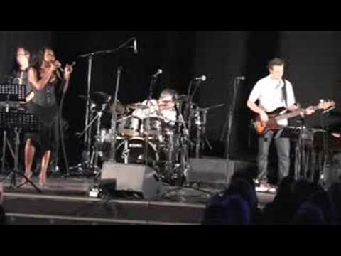 Nina Hill Diva's Night