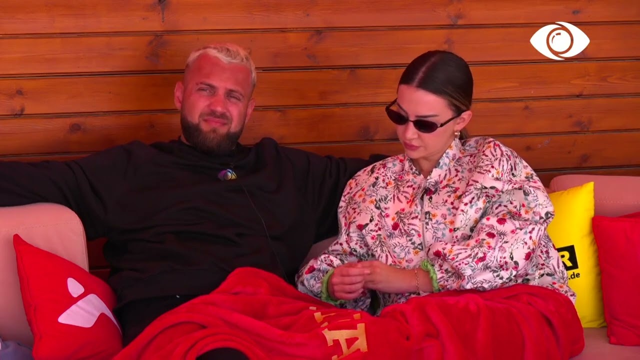 As një mirëmëngjes/ Kristi nuk i përshëndet, Kiara dhe Luizi e ngacmojnë