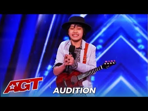 Feng E 馮羿: Viral Ukulele Kid From Taiwan WOWS @America's Got Talent