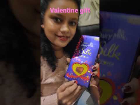 Happy Valentine's Day #dairymilk #heartpop  #ScoopIntoChocolateHeaven​ #shorts​ #chocolateshorts