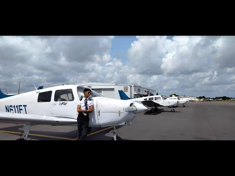 FIRST SOLO FLIGHT | Piper Warrior PA 28