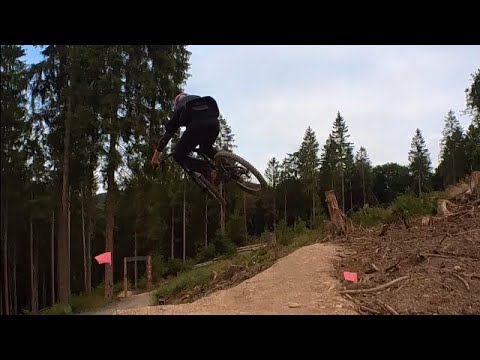 Bikepark Green Hill, Jukebox, Jones&Pablo, Canyon Spektral