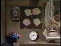 Classic Sesame Street Simon Soundman Goes To The Fix It Shop Asks Luis For His Items To Be Fixed 1