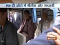 No VIP culture, Bihar CM Nitish Kumar, Nitin Gadkari take auto ride together in Patna