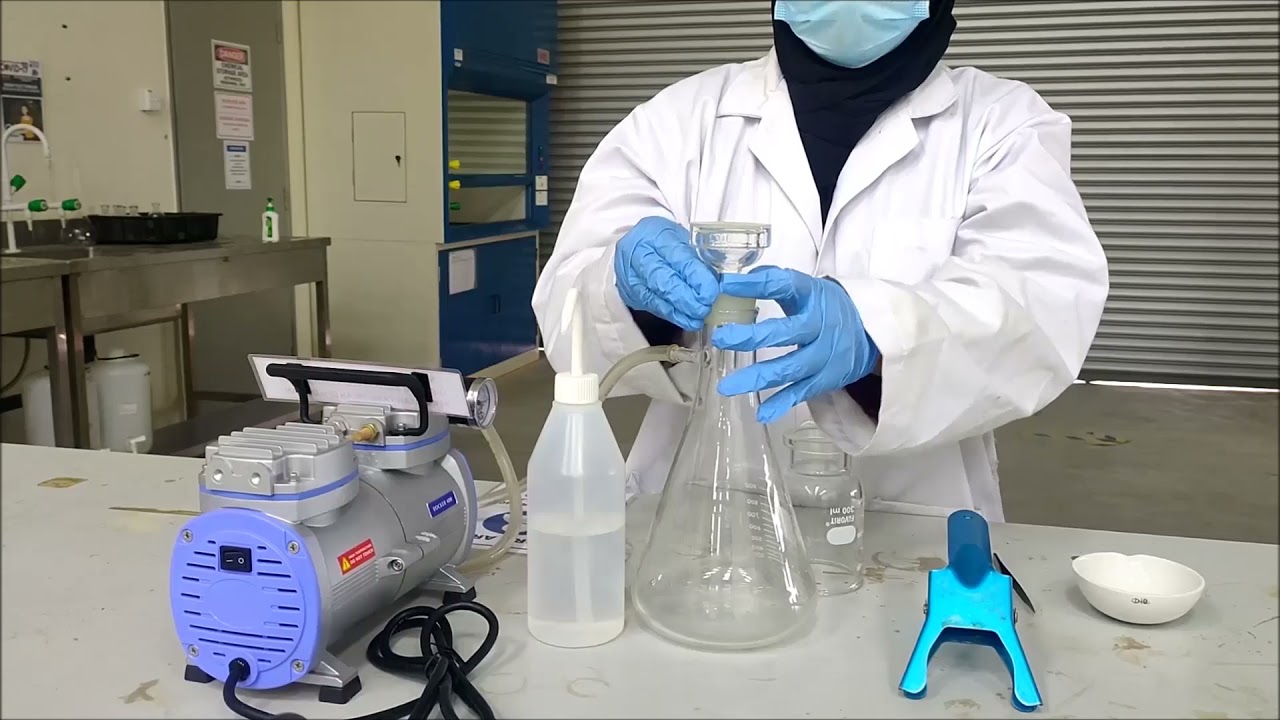 Total Suspended Solid Test Environmental Engineering Laboratory, FKAAB, UTHM